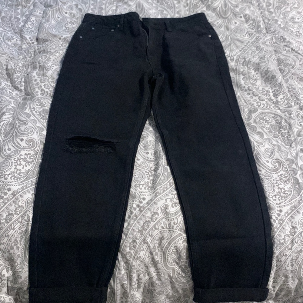 Black Distressed Jeans